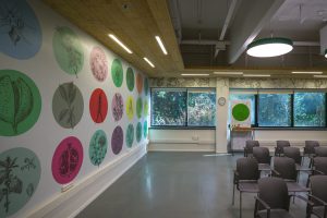 אולם הרצאות במרכז ברא צמחים, יקנעם