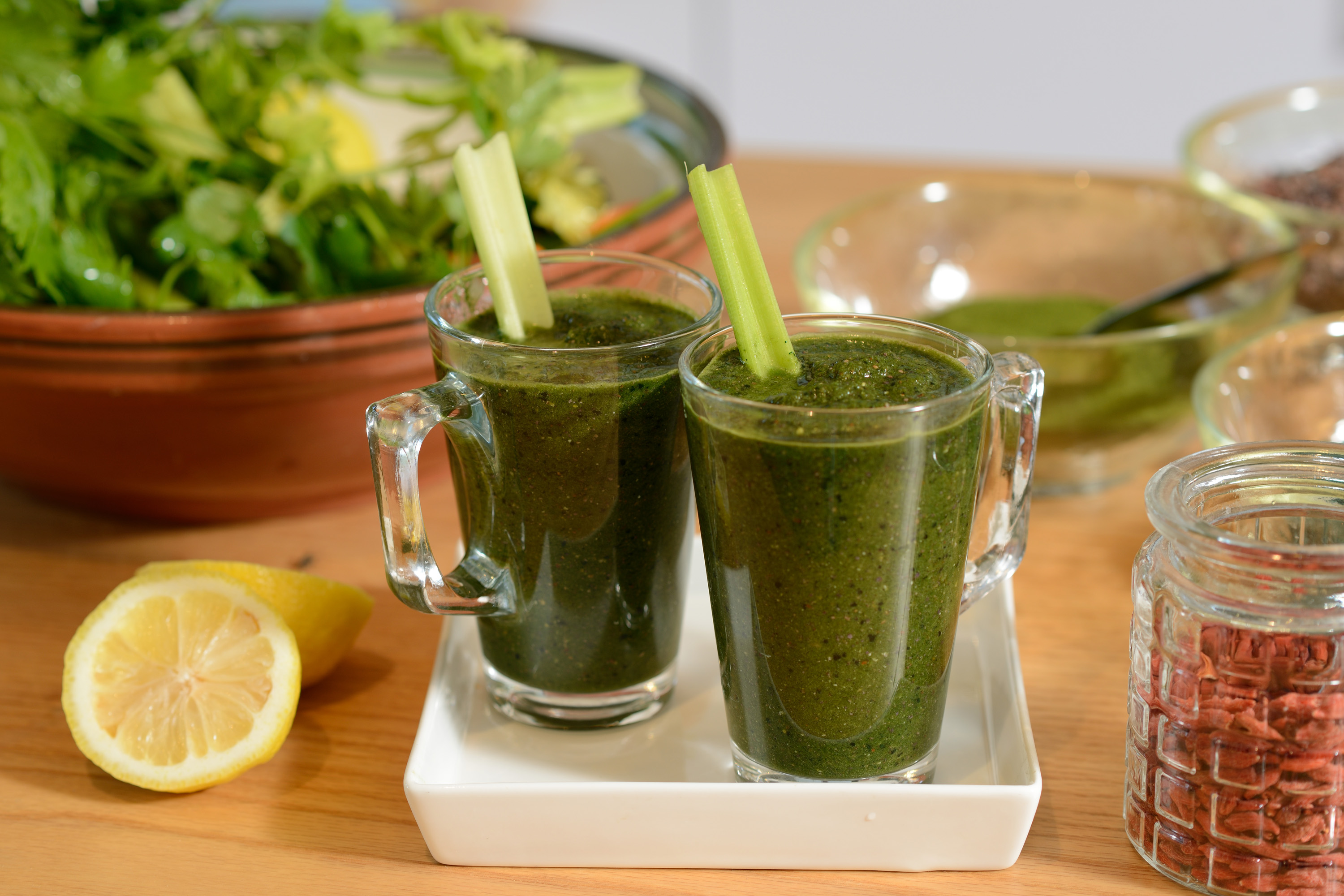 ירקות ירוקים לתהליך ניקוי